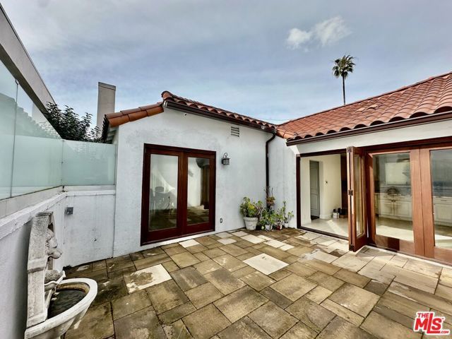 128 S Swall Drive, Beverly Hills, CA 90211