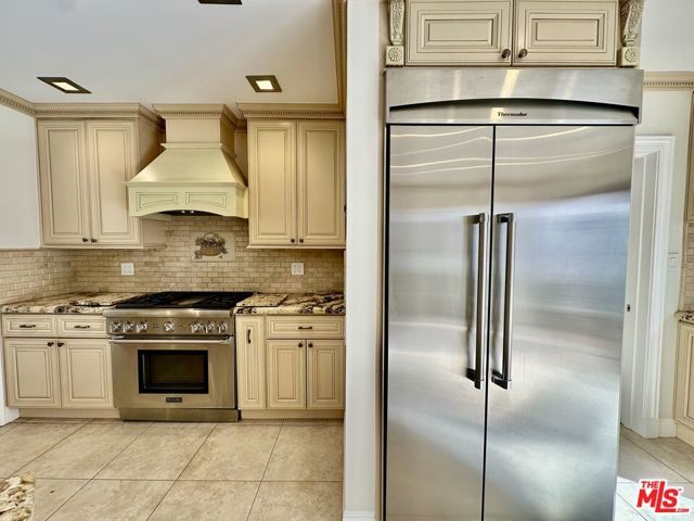 128 S Swall Drive, Beverly Hills, CA 90211