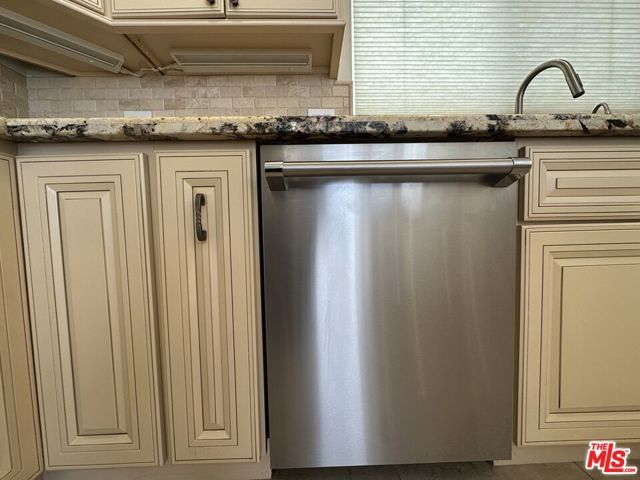 128 S Swall Drive, Beverly Hills, CA 90211