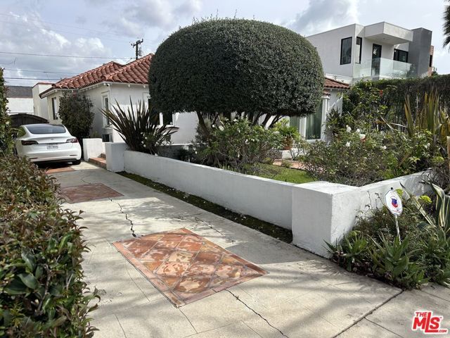 128 S Swall Drive, Beverly Hills, CA 90211