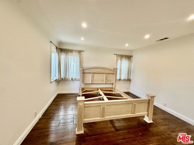 128 S Swall Drive, Beverly Hills, CA 90211