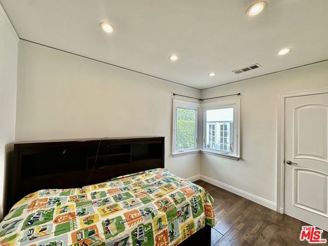 128 S Swall Drive, Beverly Hills, CA 90211