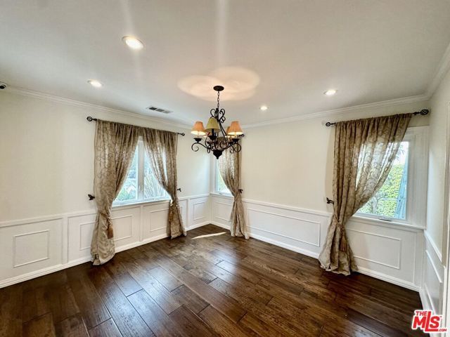 128 S Swall Drive, Beverly Hills, CA 90211