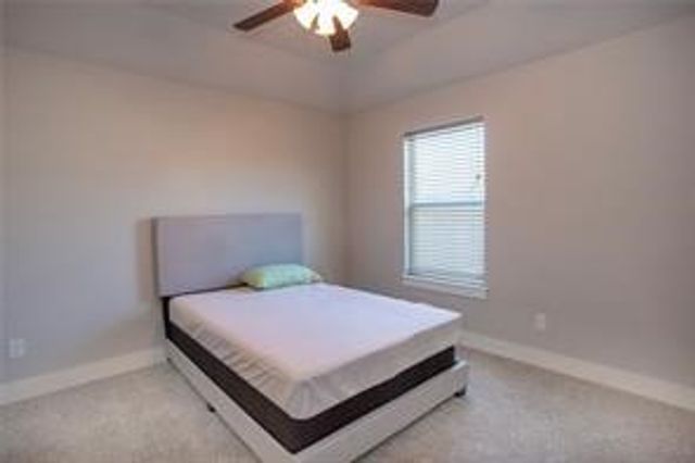 80 E Joliet Street, Farmington, AR 72730