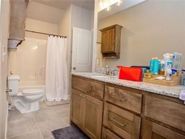 80 E Joliet Street, Farmington, AR 72730