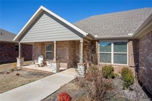 80 E Joliet Street, Farmington, AR 72730