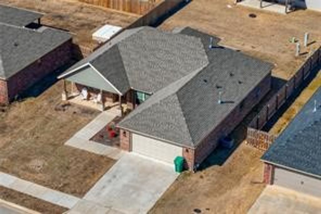 80 E Joliet Street, Farmington, AR 72730