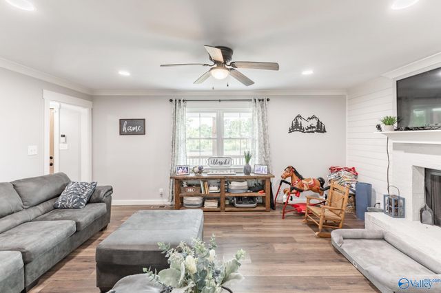 414 Hough Road, Laceys Spring, AL 35754