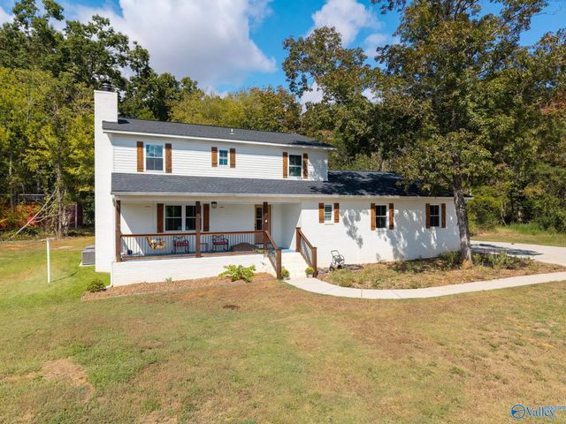 414 Hough Road, Laceys Spring, AL 35754