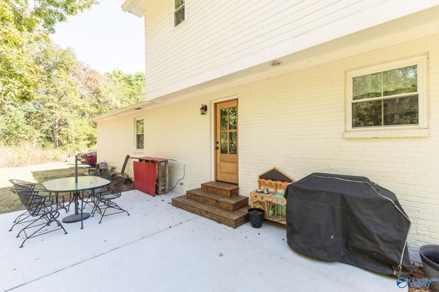 414 Hough Road, Laceys Spring, AL 35754