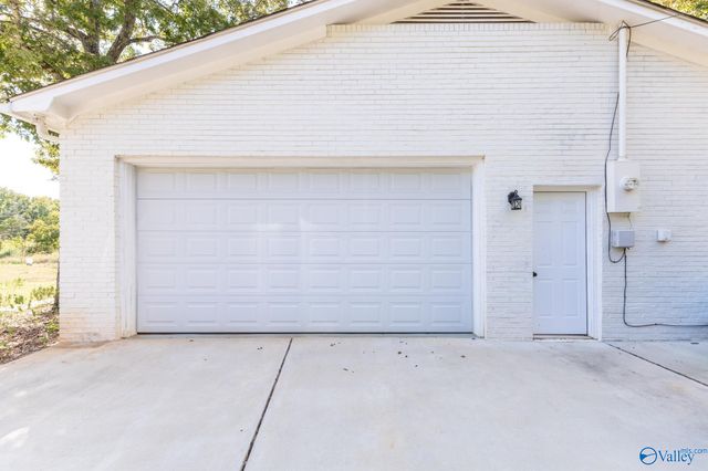 414 Hough Road, Laceys Spring, AL 35754
