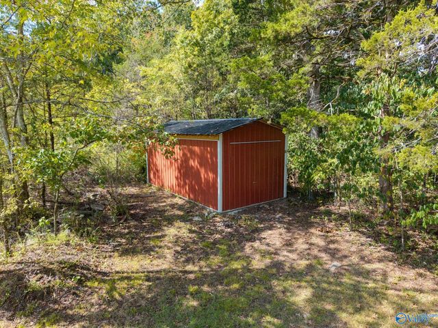 414 Hough Road, Laceys Spring, AL 35754