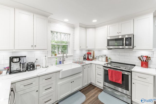 414 Hough Road, Laceys Spring, AL 35754