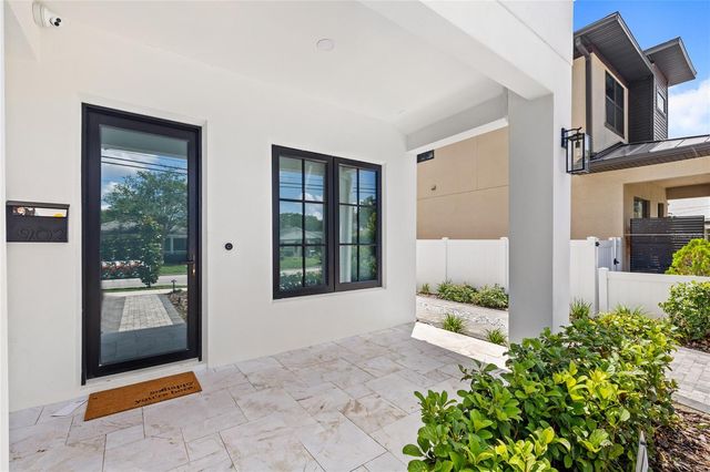902 SHADY LANE DRIVE, Orlando, FL 32804