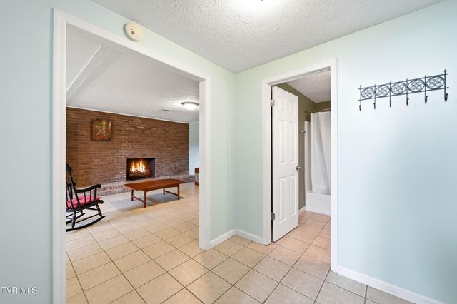 828 Murrell Road, Morristown, TN 37814