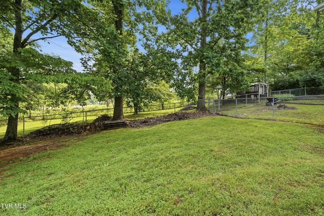 828 Murrell Road, Morristown, TN 37814