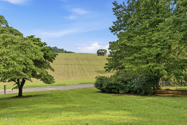 828 Murrell Road, Morristown, TN 37814