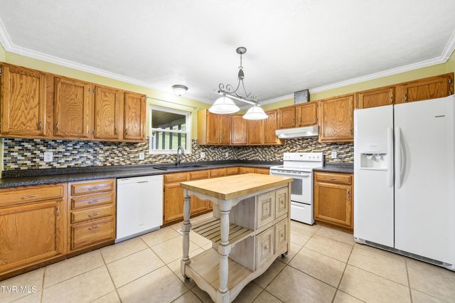 828 Murrell Road, Morristown, TN 37814