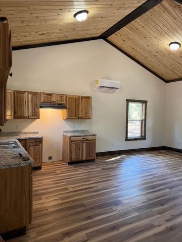 109 Lillian, Opp, AL 36467