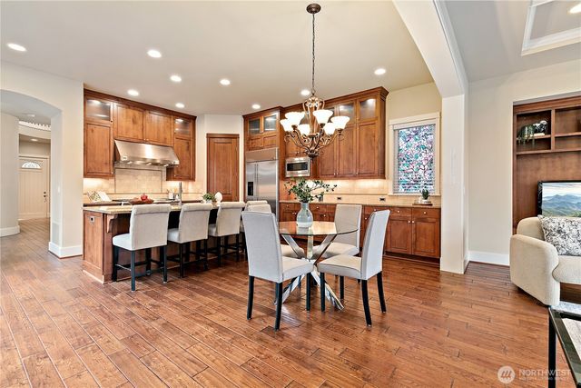 17248 NE 46th Court, Redmond, WA 98052