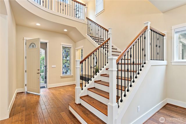 17248 NE 46th Court, Redmond, WA 98052