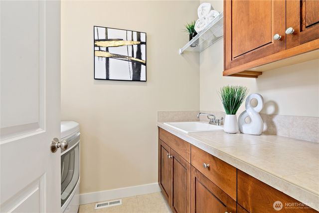 17248 NE 46th Court, Redmond, WA 98052