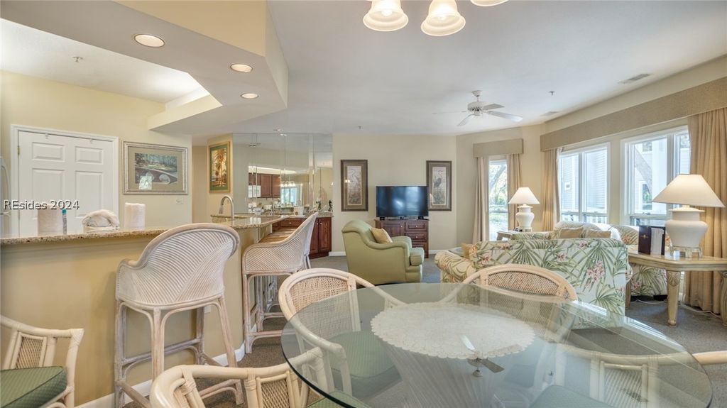 Image 15 of property listing at 14 Wimbledon Ct # 808-3, Hilton Head Island, SC 29928