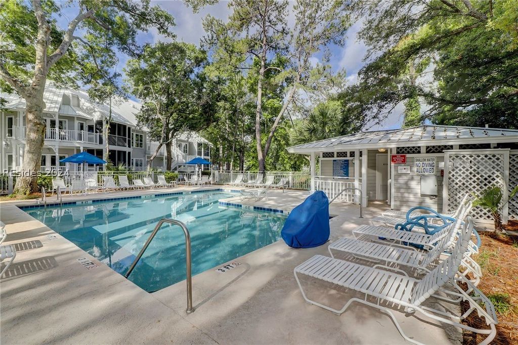 Image 36 of property listing at 14 Wimbledon Ct # 808-3, Hilton Head Island, SC 29928