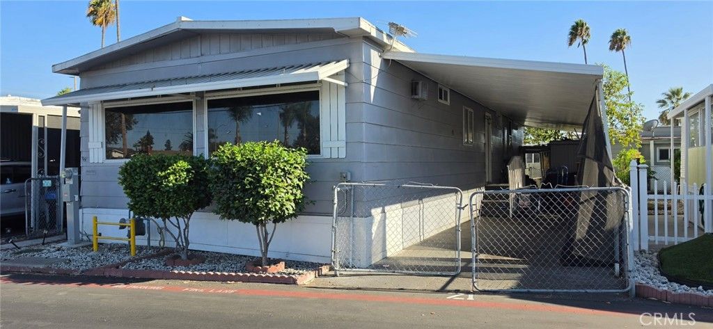 310 PHILADELPHIA Street E 21, Ontario, CA 91761 — exterior