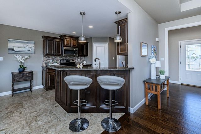 3510 CHRISTIAN RDG, Jefferson City, MO 65101