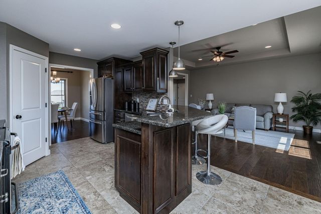 3510 CHRISTIAN RDG, Jefferson City, MO 65101