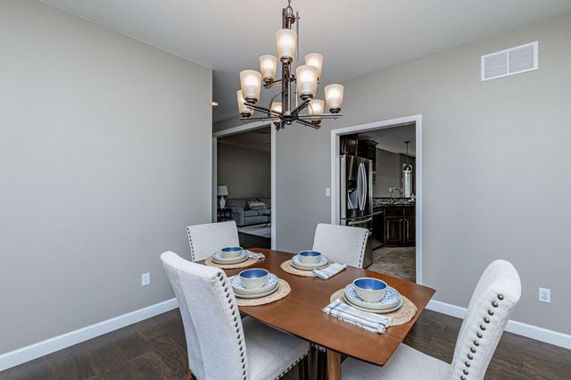 3510 CHRISTIAN RDG, Jefferson City, MO 65101