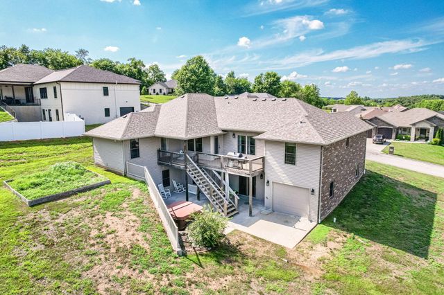 3510 CHRISTIAN RDG, Jefferson City, MO 65101