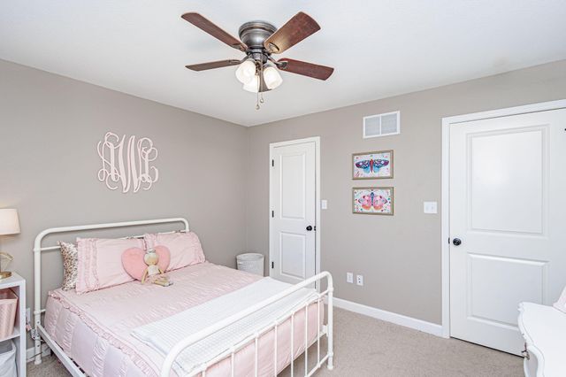 3510 CHRISTIAN RDG, Jefferson City, MO 65101