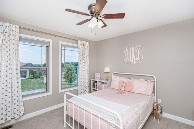 3510 CHRISTIAN RDG, Jefferson City, MO 65101