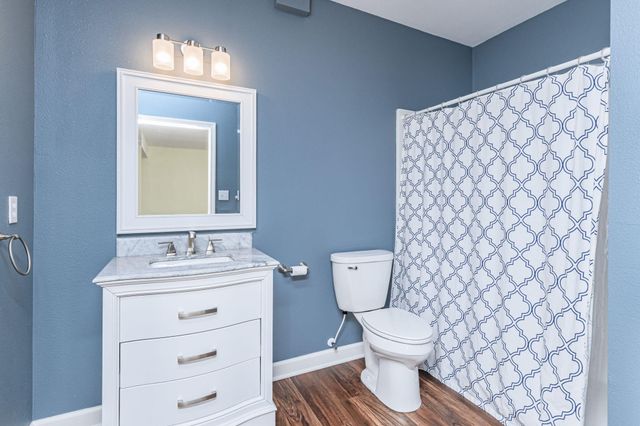 3510 CHRISTIAN RDG, Jefferson City, MO 65101