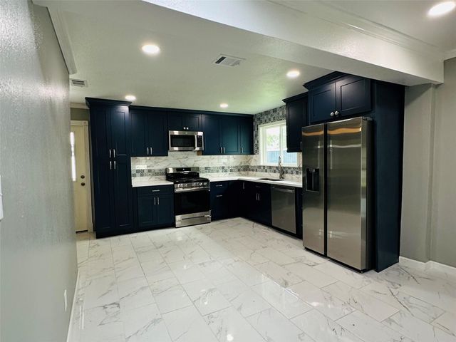 7347 Remegan Road, Houston, TX 77033