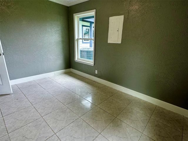 7347 Remegan Road, Houston, TX 77033