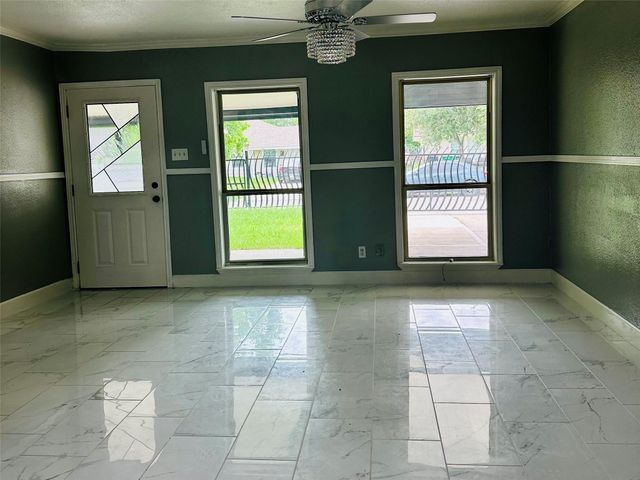 7347 Remegan Road, Houston, TX 77033