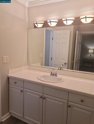 3051 Treat Blvd 129, Concord, CA 94518