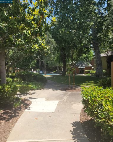 3051 Treat Blvd 129, Concord, CA 94518