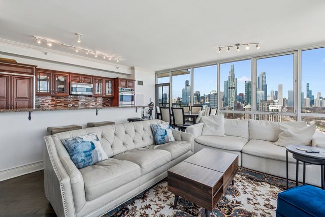 1629 S Prairie Avenue 2701, Chicago, IL 60616