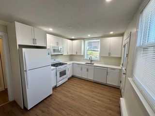 176 Summit Ave 5, Quincy, MA 02170