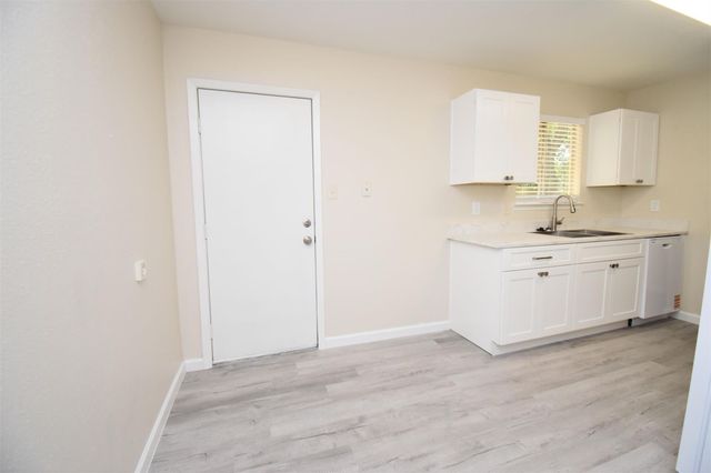 220 Westward Avenue D, La Marque, TX 77568