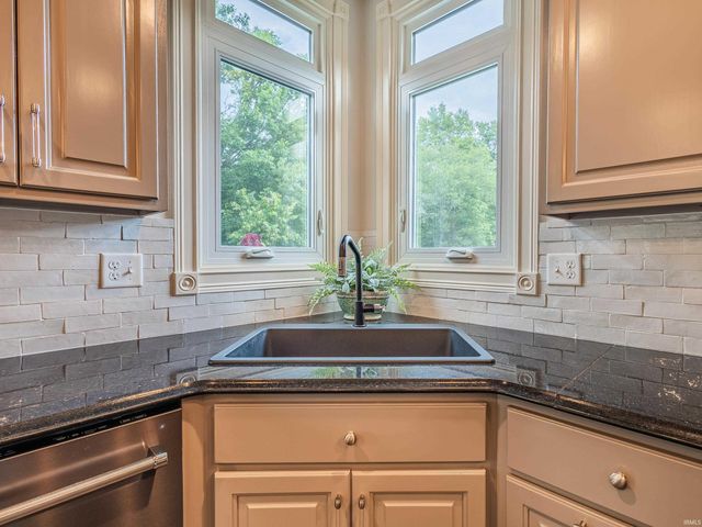 12720 Chestnut Passway, Fort Wayne, IN 46814