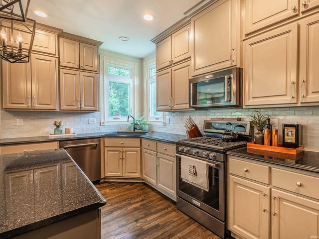 12720 Chestnut Passway, Fort Wayne, IN 46814