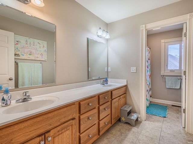12720 Chestnut Passway, Fort Wayne, IN 46814