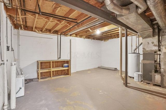 384 W Powell Road, Powell, OH 43065