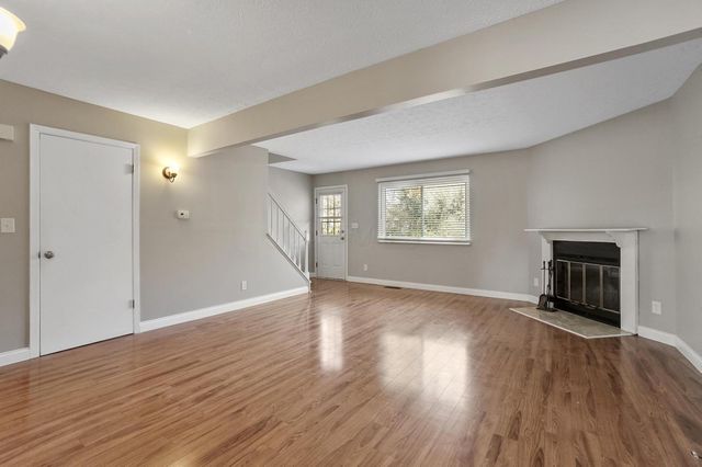384 W Powell Road, Powell, OH 43065