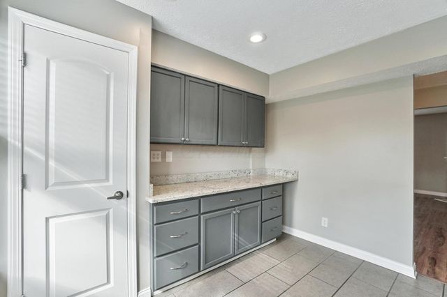 384 W Powell Road, Powell, OH 43065